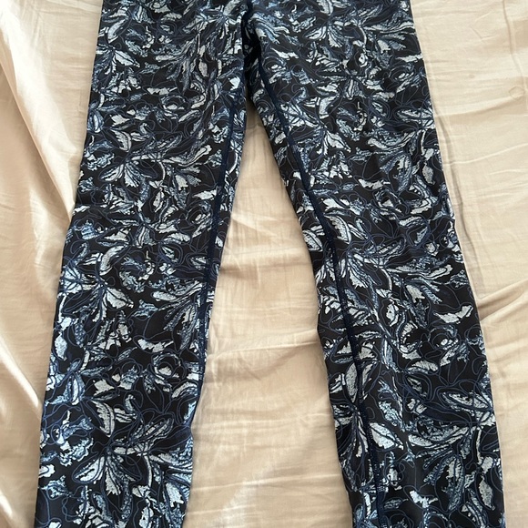 Lululemon capris pants - Picture 2 of 2